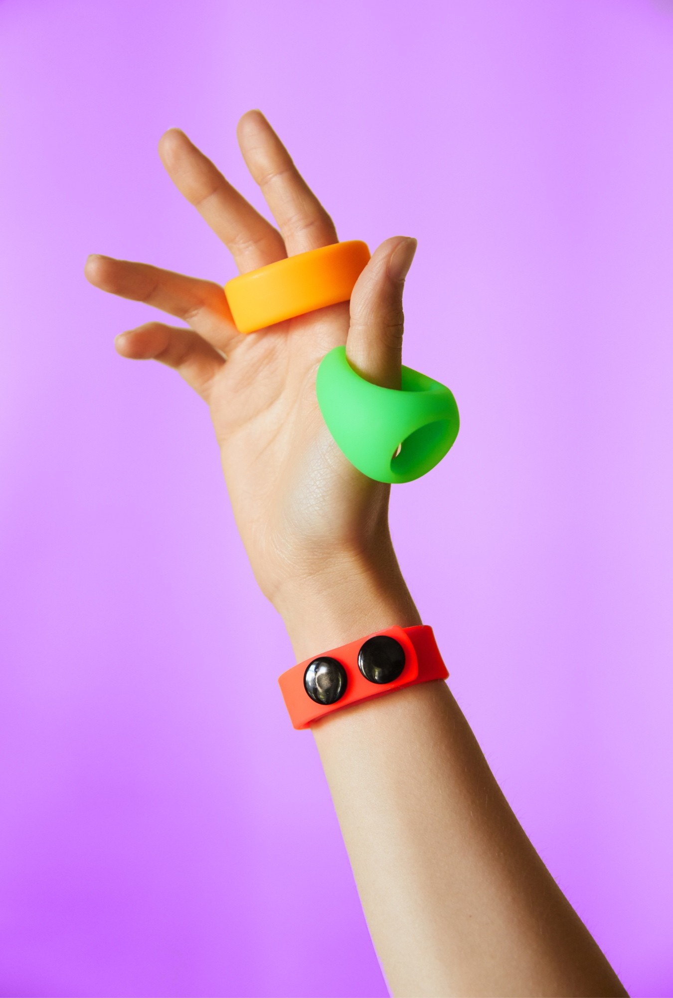 1969 - LOVE TO LOVE - KIT NEON RING - COCKRING